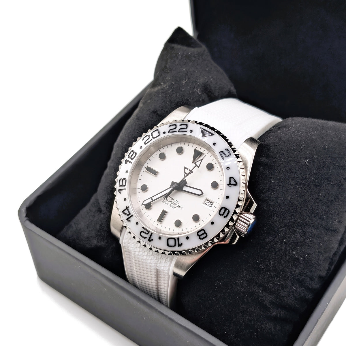 Diver White 40mm Automatic