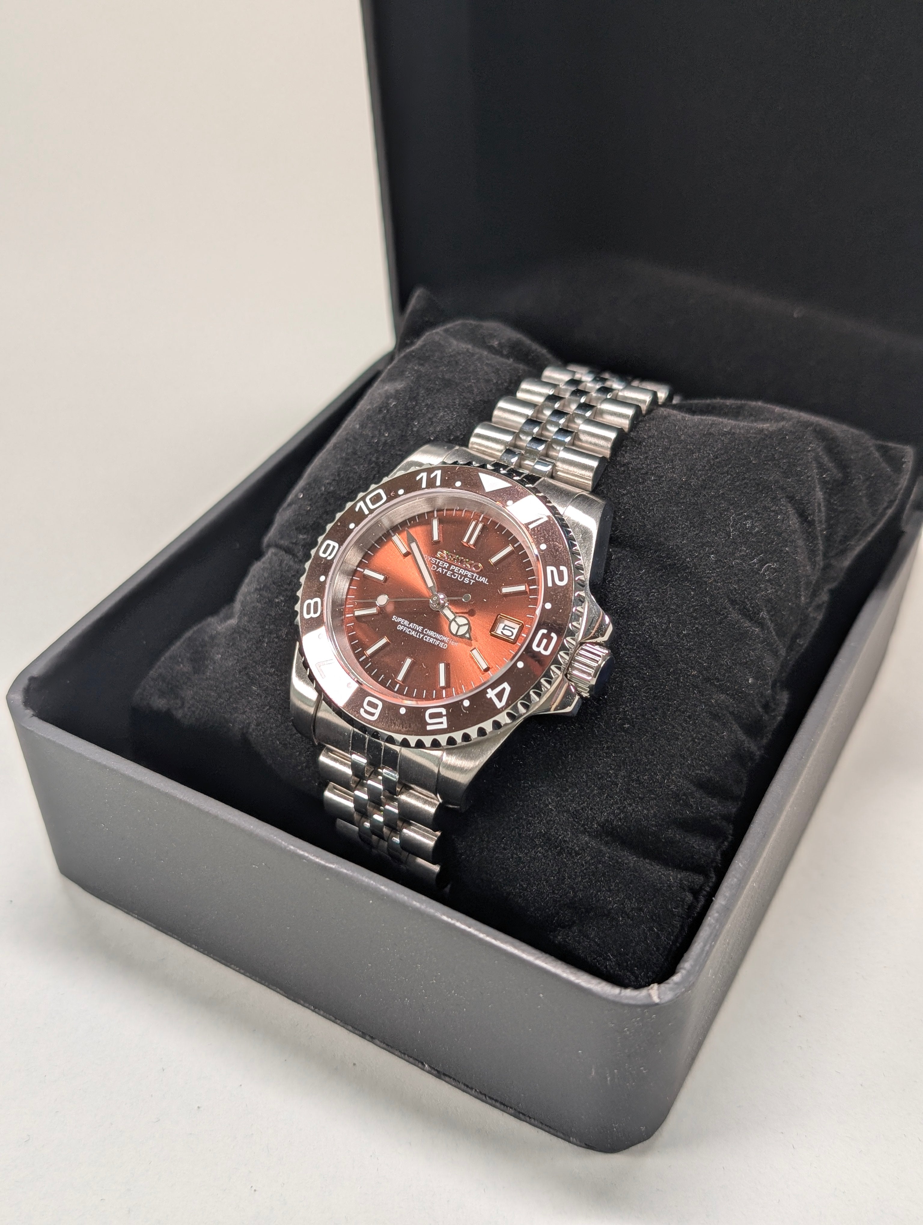 Seiko MOD Diver New Brown 40mm Automatic