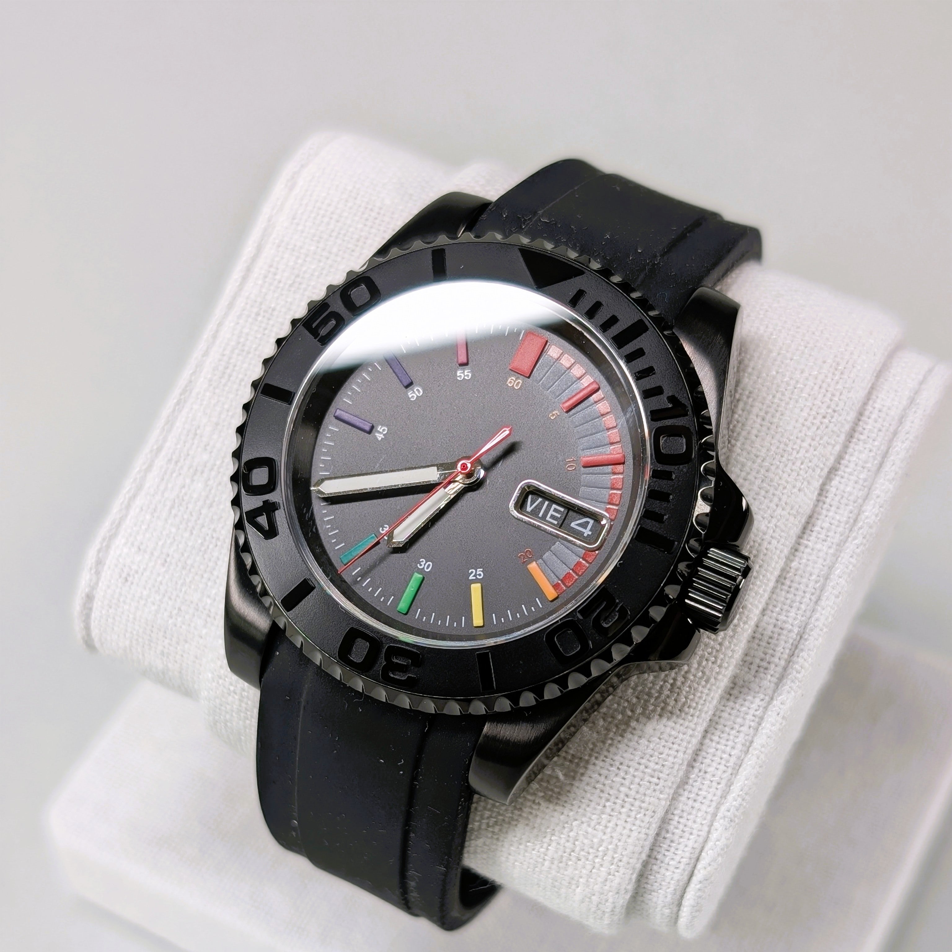Seiko MOD Diver Rainbow 40mm Automatic
