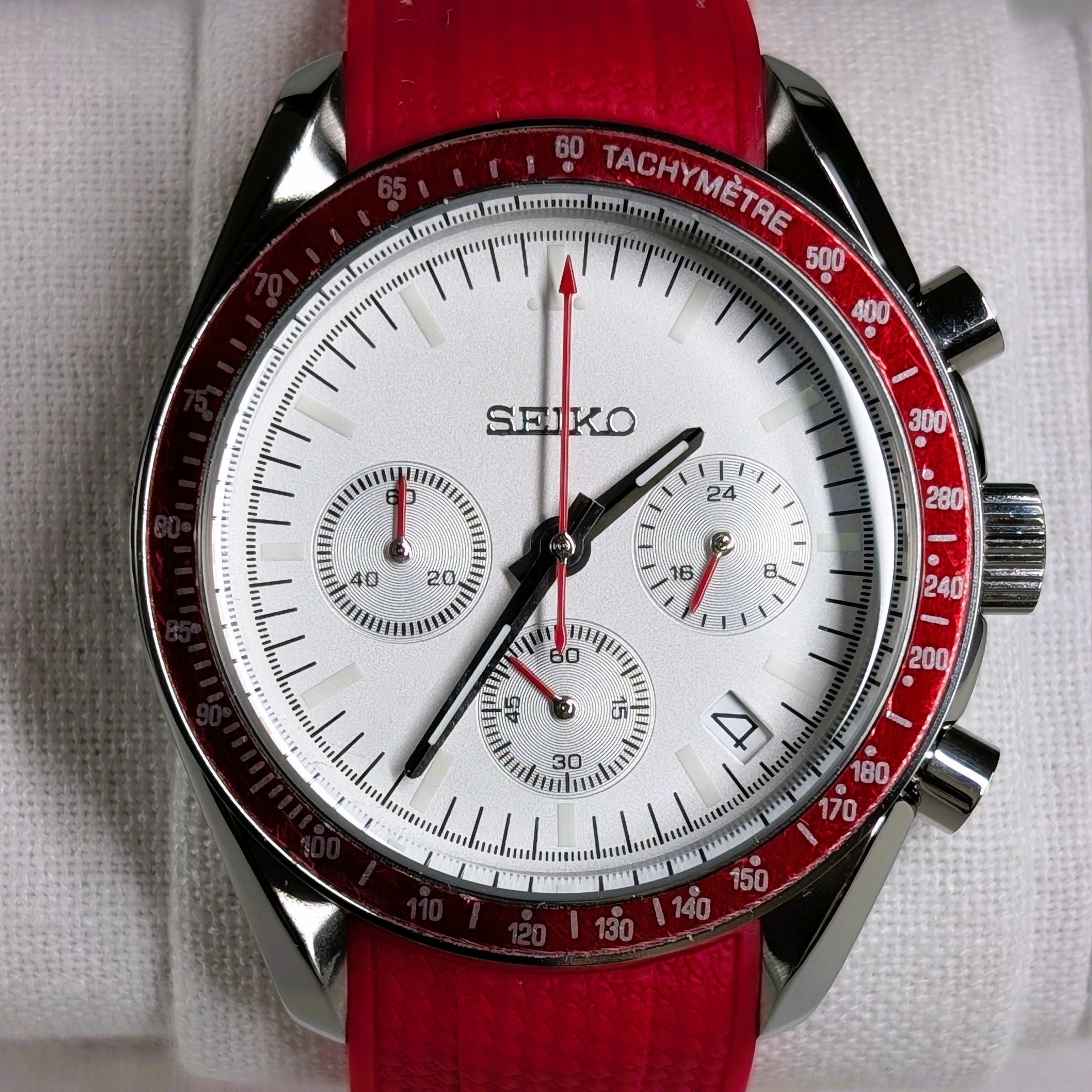 Seiko MOD Chronograph Red 40mm