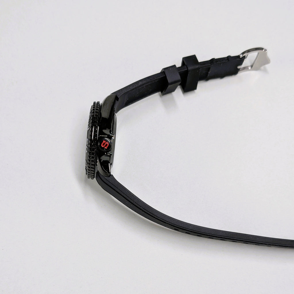 Seiko MOD Diver Black/Red 40mm Automatic