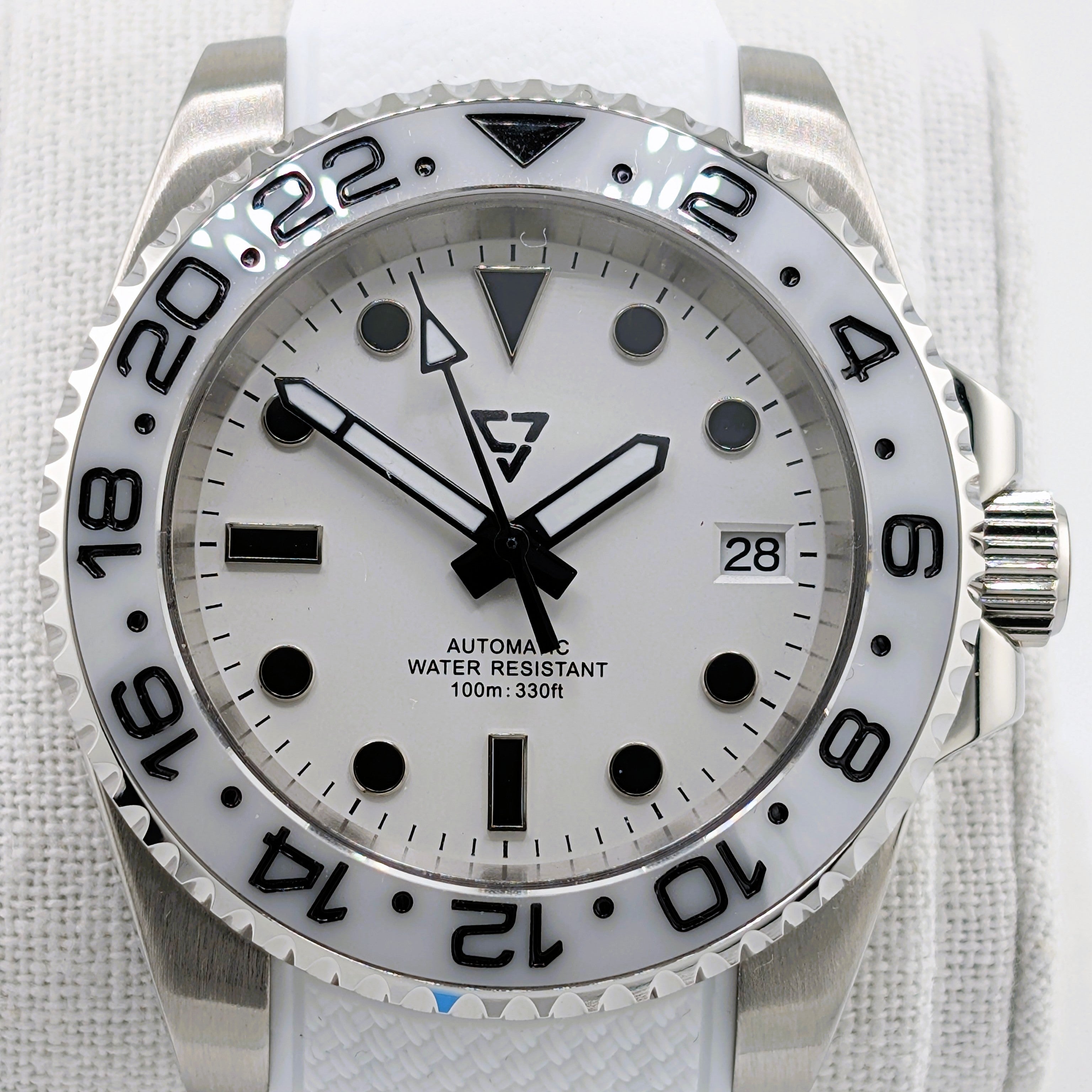 Diver White 40mm Automatic