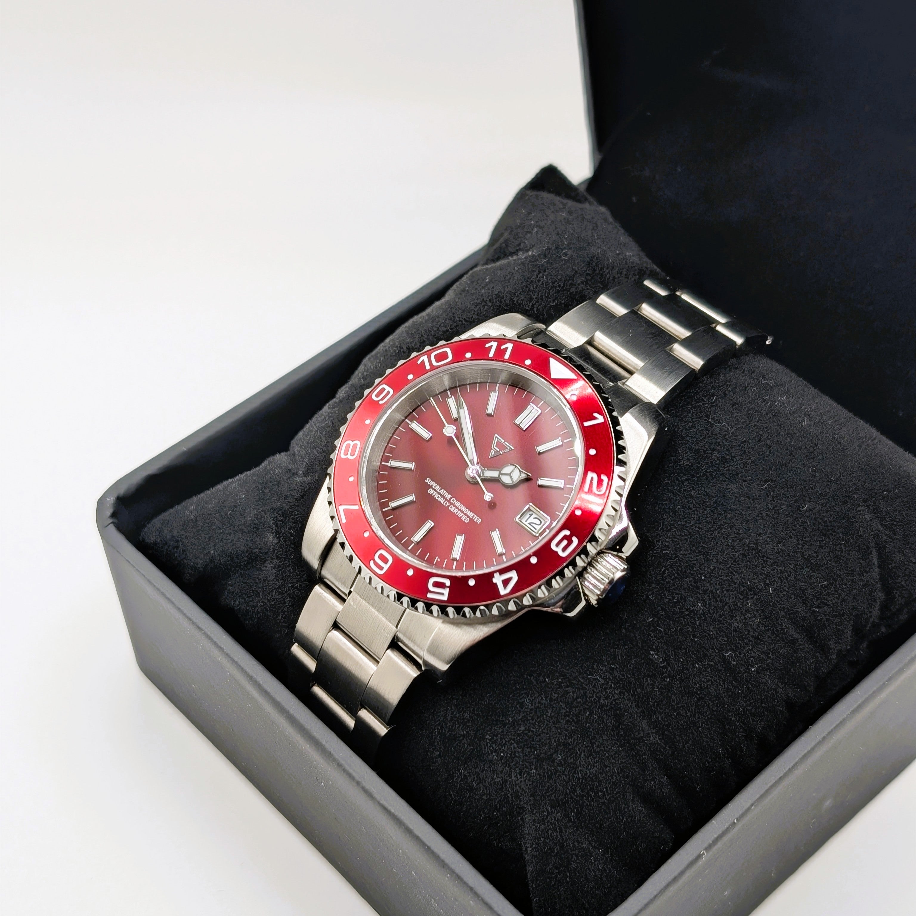 Diver Burgundy 40mm Automatic